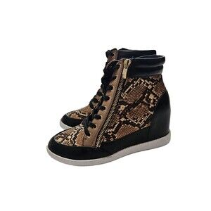 Justfab Women's Felicia Wedge Sneaker Platform Snakeskin Print Size 7.5